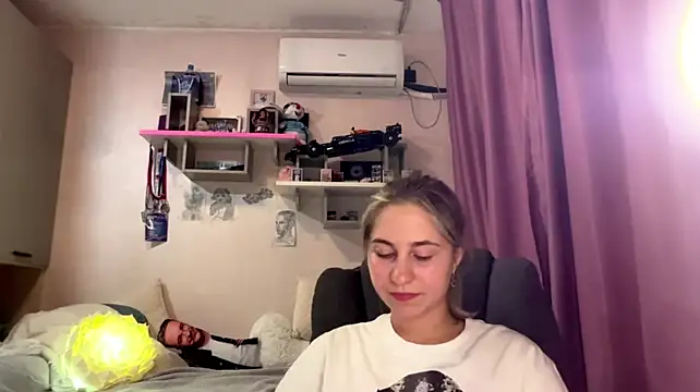 Chat XXX ao vivo de VelvetPinnick