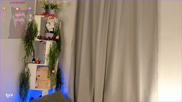 WillaLawrenceのライブXXXチャット