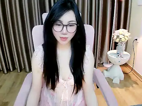 Helen_202のライブXXXチャット
