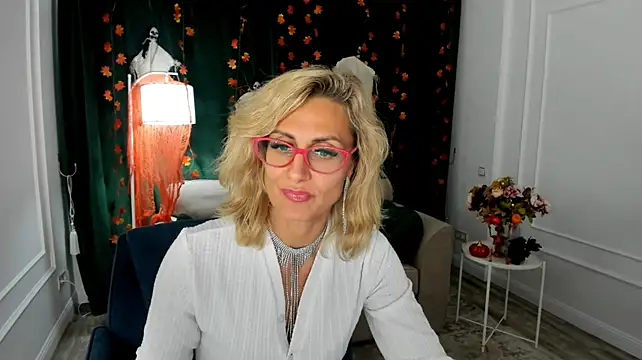 MuseOfStage's Live XXX Chat