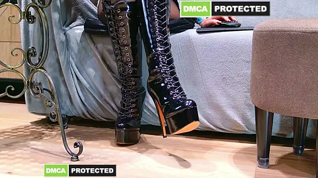 Chat XXX en directo de KimDomme