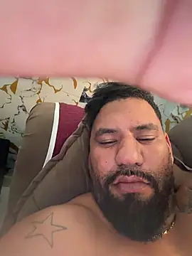 ThiagoLives live XXX chat