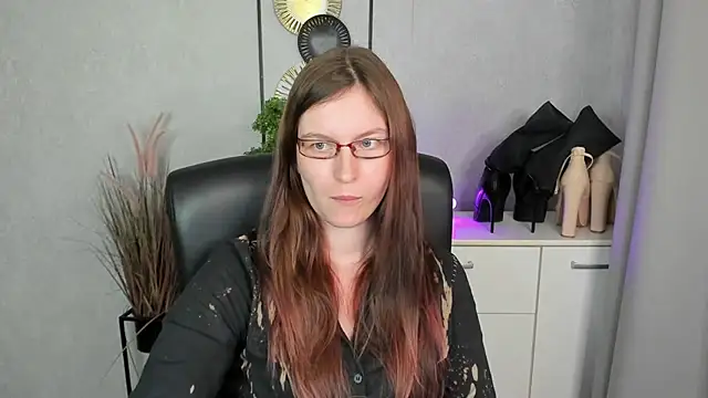 emmaxDelight XXX чат на живо
