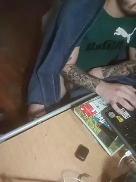 Chat +18 de Luxiano33 ao vivo