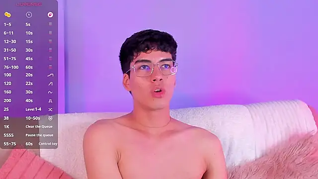 Alessandrocruz Show in webcam