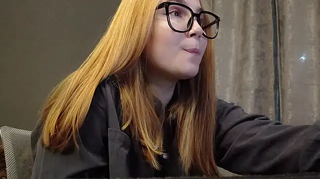 XXX chat uživo modela MayolaRucci