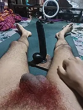 StripchatAssam93のライブXXXチャット