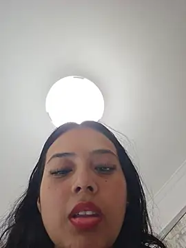 Angelmoon04 Adlı Modelin Canlı XXX Sohbeti