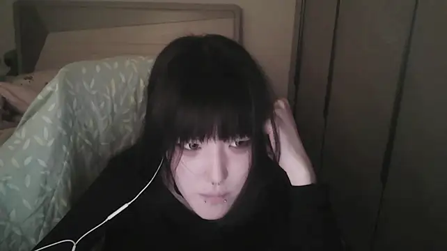 rinaloaz's Live XXX Chat