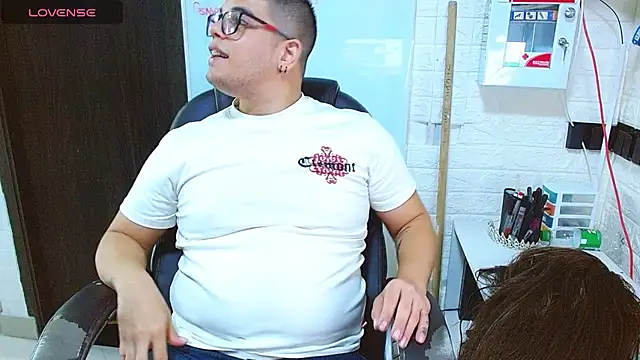 Realjoel01 লাইভ XXX চ্যাট