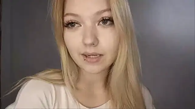 Chat XXX en directo de ChantellStremmel