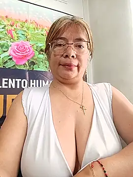 Chat XXX en directo de __valentina18