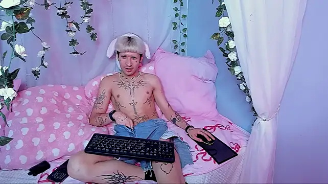 FinnEcho Chat XXX live