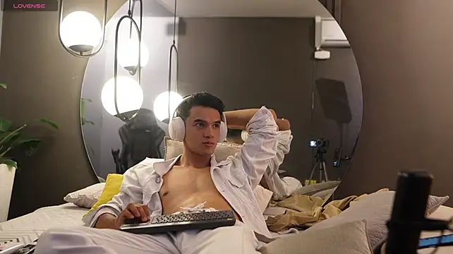 Chat +18 de Jack_Vance ao vivo