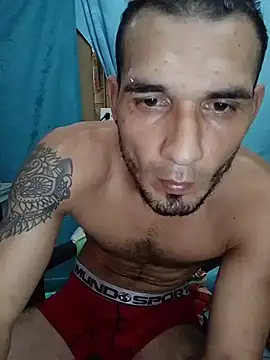 XXX chat uživo modela junior22men