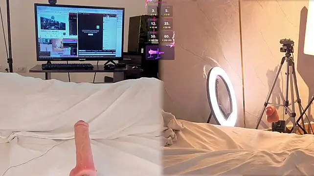 PeachMonroe: онлайн-секс-чат