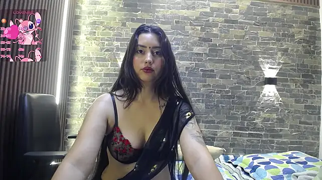 taahiira's Live XXX Chat