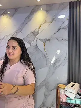 Nails_Lucia Live XXX-chat