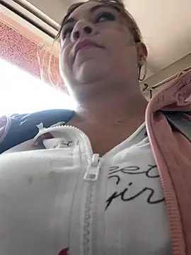 Chat +18 de Laura-Hernandez ao vivo