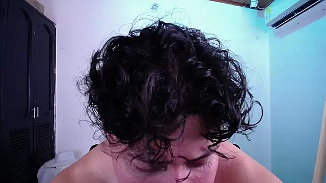 Chatroom XXX en direct de fucking_bear_