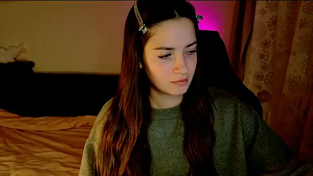 XXX chat uživo modela KiraVair
