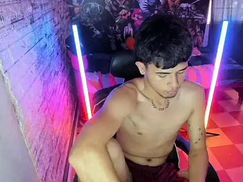 marek_sanchez live XXX chat