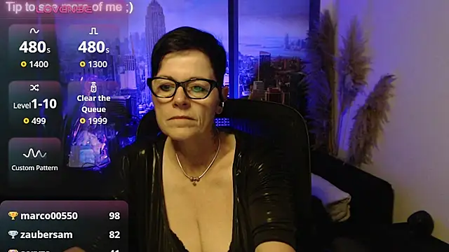 ninarandmann's Live XXX Chat