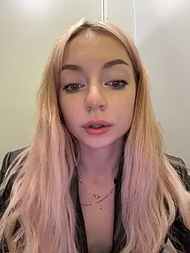 XXX chat uživo modela melissa_grr