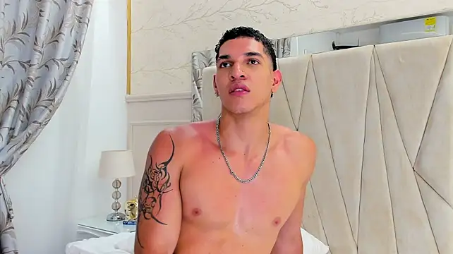 Živý XXX chat Adrien_Monteiro