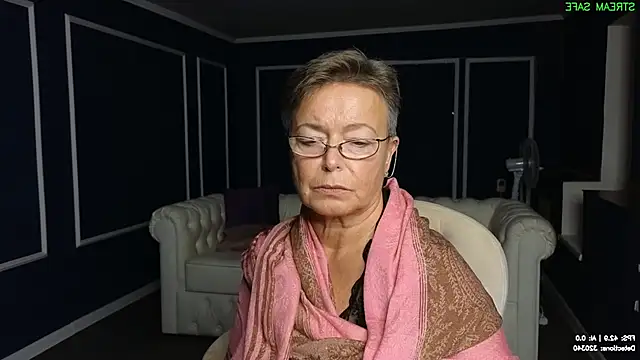 Chat +18 de Lia_Light ao vivo
