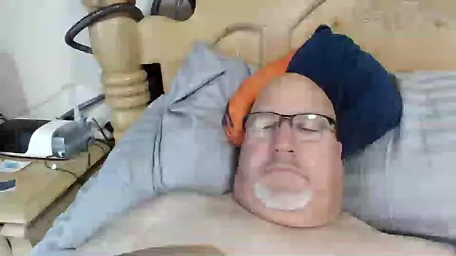 Chat XXX en directo de Bigbear0563