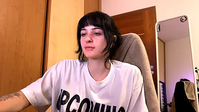 ClareBalaski Live XXX-chat