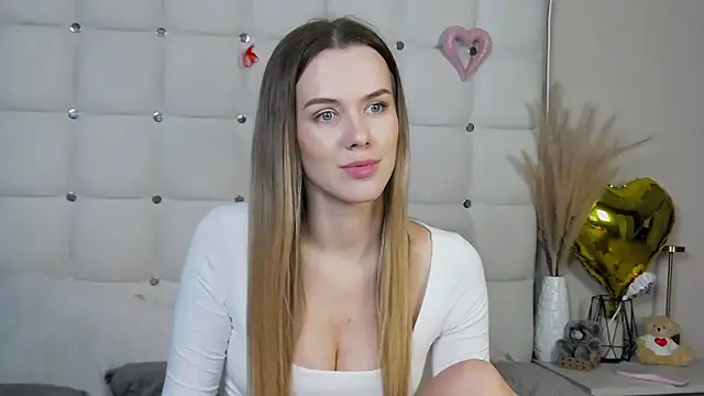צ'אט XXX בשידור חי של TheMarisa