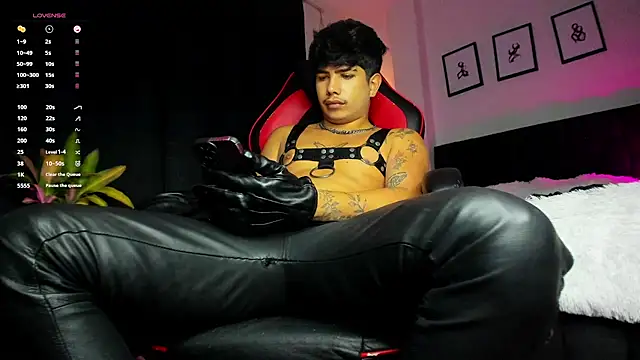 Chatroom XXX en direct de LyleBennett_