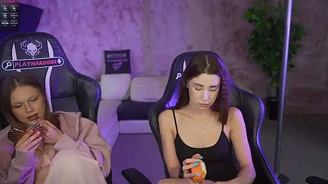 Selena_Glown Live XXX chat