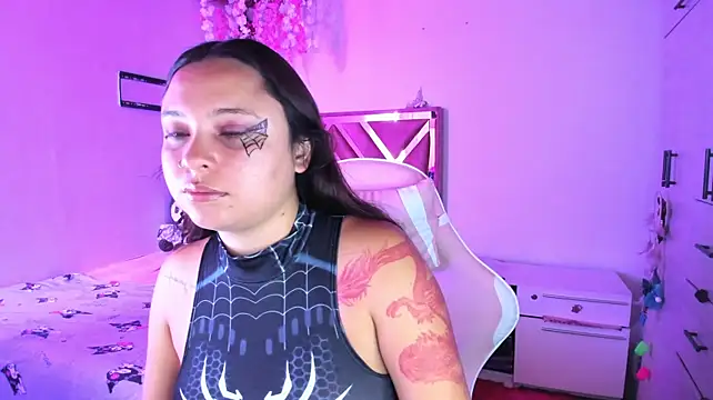 Chat XXX ao vivo de little_emma0