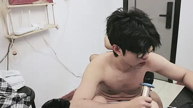 แชท XXX สดของ Uu_g