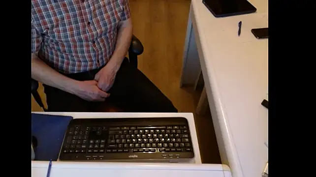 dutchpornking Chat XXX in diretta