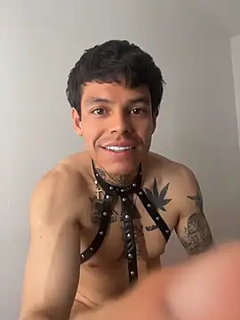 XXX chat uživo modela Imnotabatman45