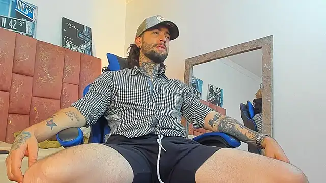 Chatroom XXX en direct de ALPHA_MASTER1