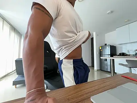 Maurice2309 Webcam show