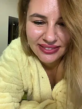 XXX chat uživo modela Passion-Blondy