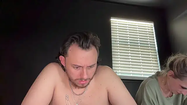 Chat XXX Live hungandcloudy