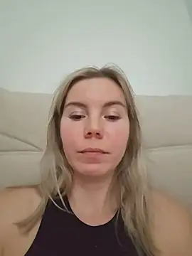 Eva88x live XXX chat