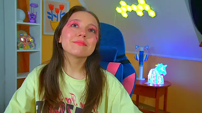 JaneJuno's Live XXX Chat