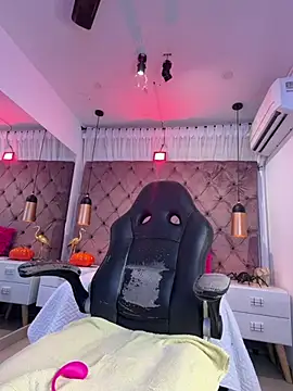 Czat XXX na żywo – Sussan__