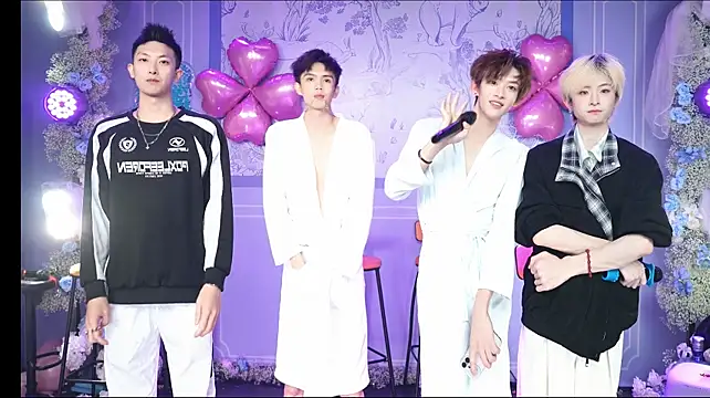 แชท XXX สดของ Zouzouboy-001