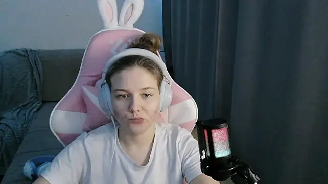 Chat +18 de HelenMo0n ao vivo