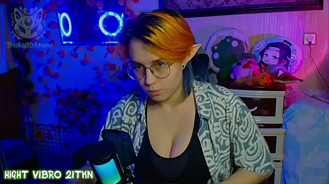 TrickyKitsune Live XXX-chat