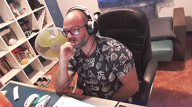 ravingr4d4 Chat XXX in diretta